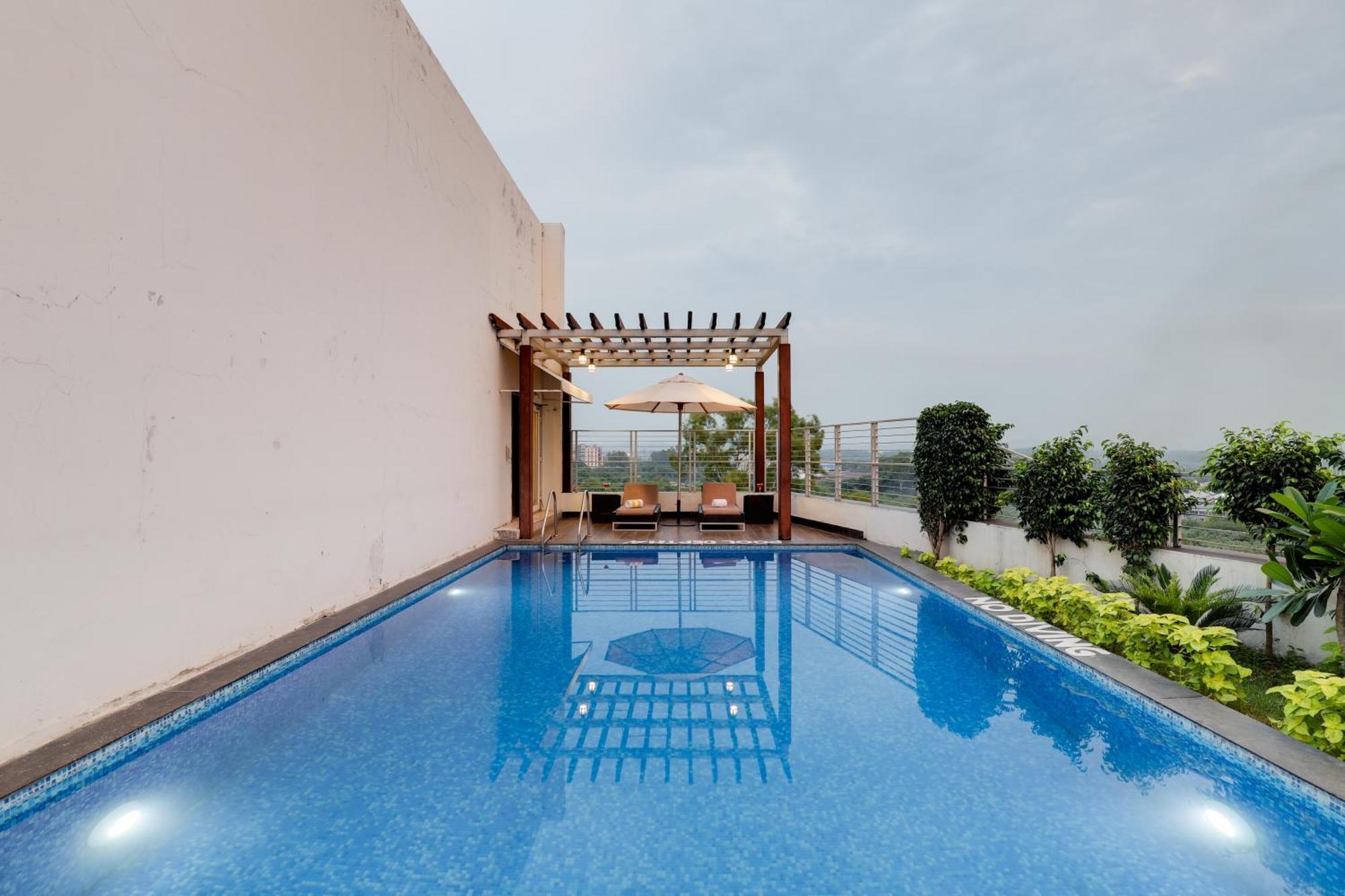 Lemon Tree Hotel Chandīgarh Buitenkant foto